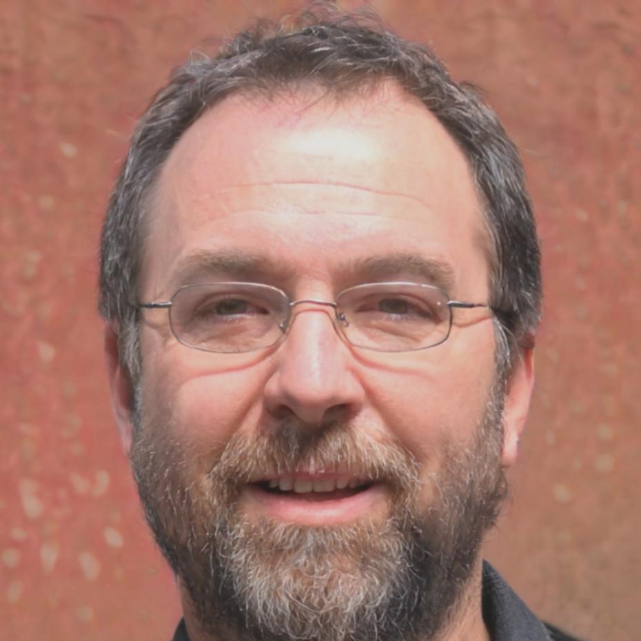 Dr. Henrik Lindström, Senior Financial Analysis Instructor